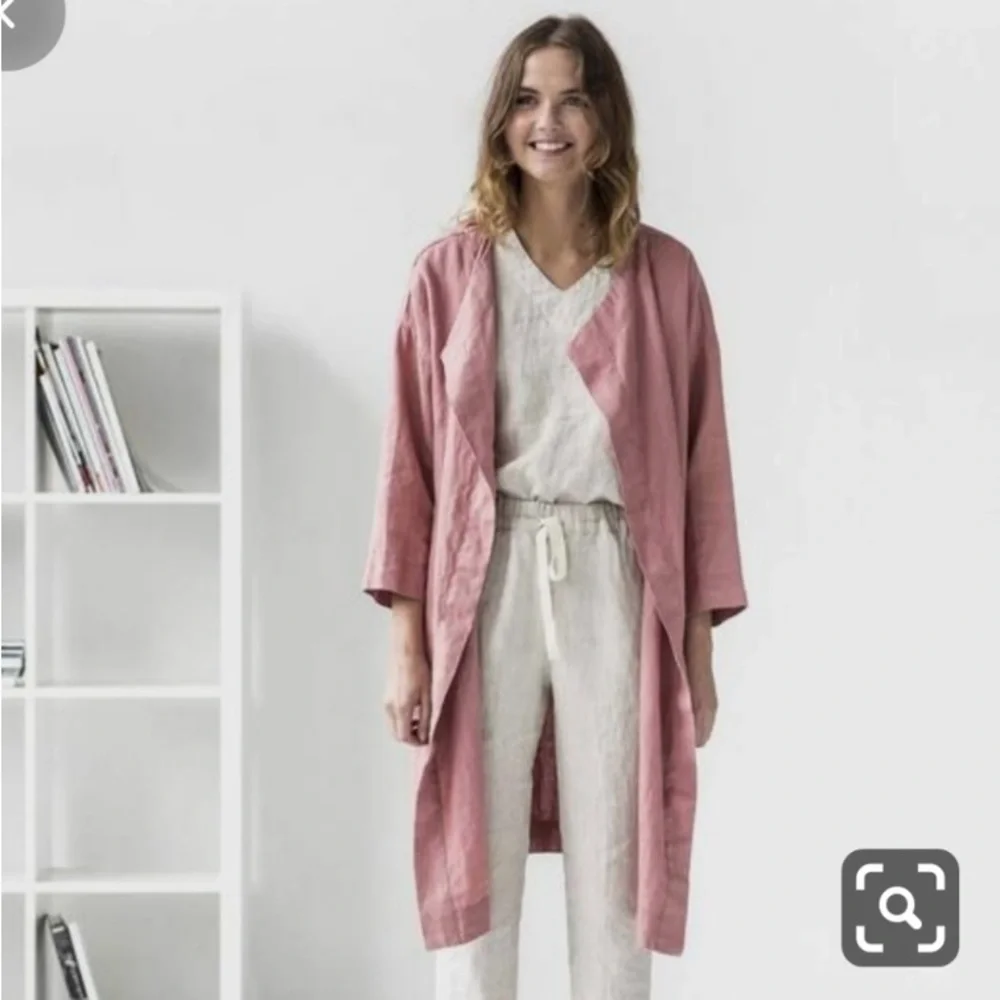 Amsterdam Coat notPERFECTLINEN Heavyweight Linen in Beige - Picture 4 of 8